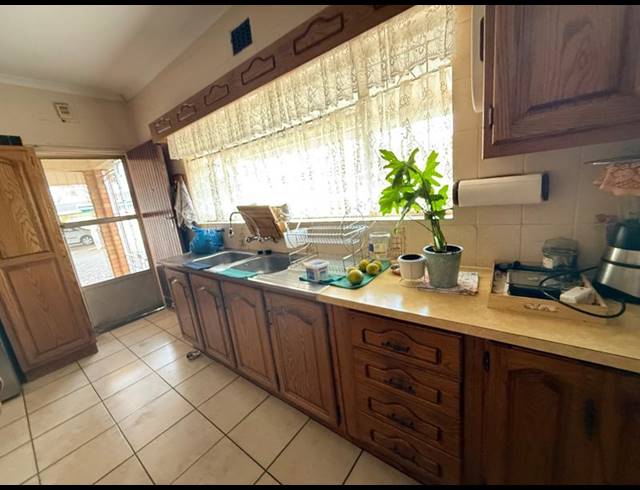 4 BEDROOM HOUSE FOR SALE IN DUNCANVILLE